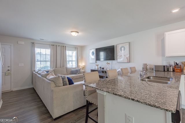 306 Duck Walk Way, Hogansville, GA 30230