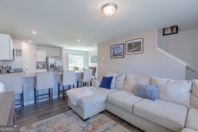 306 Duck Walk Way, Hogansville, GA 30230