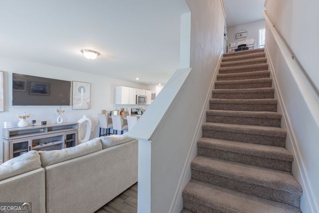 306 Duck Walk Way, Hogansville, GA 30230