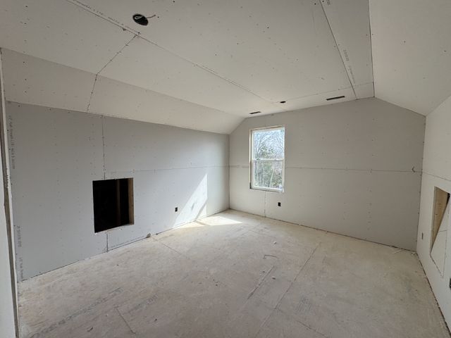 5924 Luke Court, Arrington, TN 37014