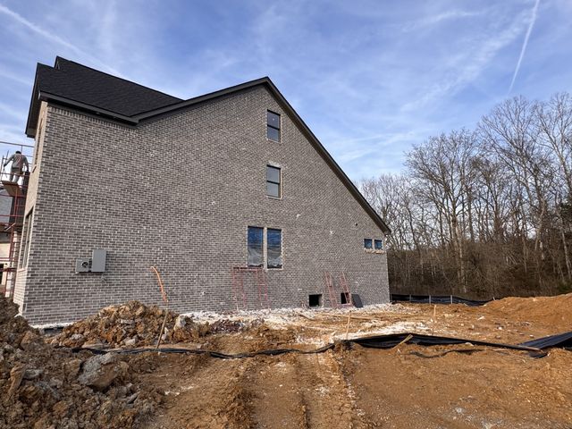 5924 Luke Court, Arrington, TN 37014