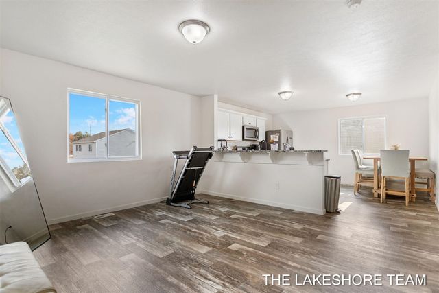 1211 Jayberry Drive, Holland, MI 49424