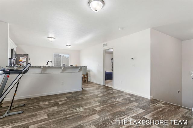 1211 Jayberry Drive, Holland, MI 49424