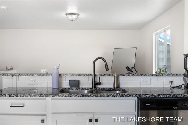 1211 Jayberry Drive, Holland, MI 49424