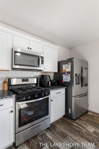 1211 Jayberry Drive, Holland, MI 49424