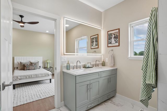 3732 Broomfield Drive, Cedar Falls, IA 50613