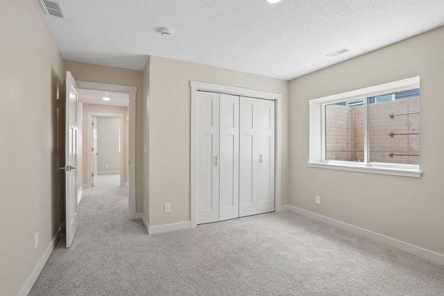 3732 Broomfield Drive, Cedar Falls, IA 50613