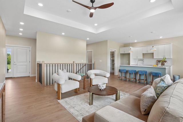 3732 Broomfield Drive, Cedar Falls, IA 50613