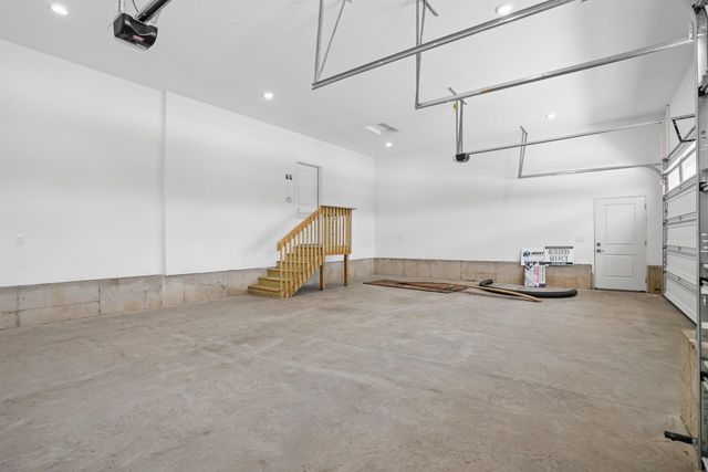 3732 Broomfield Drive, Cedar Falls, IA 50613