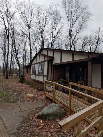 9345 Weber Road, Columbus, MI 48063