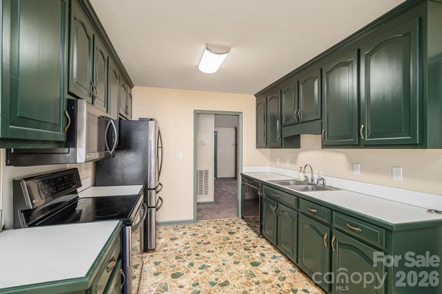 2316 Old NC 27 Highway, Mount Holly, NC 28120
