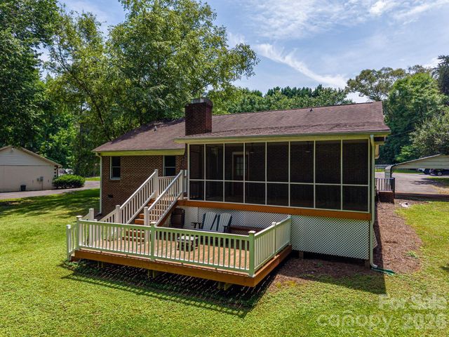2316 Old NC 27 Highway, Mount Holly, NC 28120