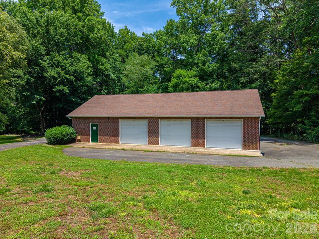 2316 Old NC 27 Highway, Mount Holly, NC 28120