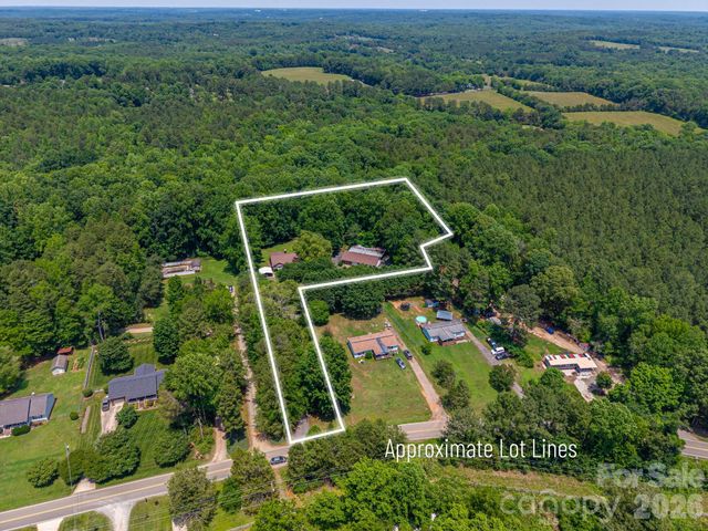 2316 Old NC 27 Highway, Mount Holly, NC 28120