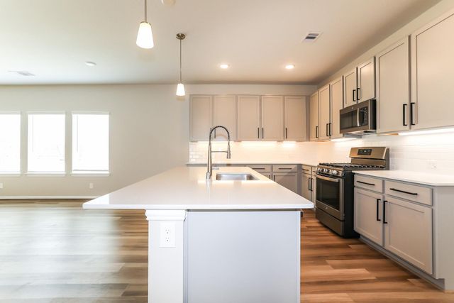 811 Steam Ridge Lane, Tomball, TX 77375