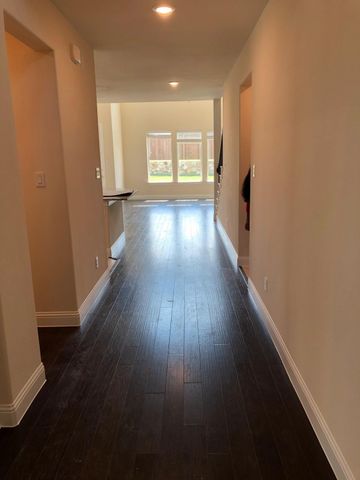 2436 Valley Lane, Carrollton, TX 75010