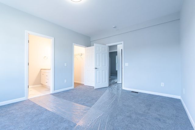 184 Avenue C -2, Woonsocket, RI 02895