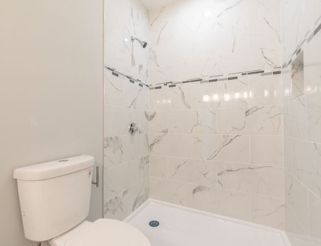 184 Avenue C -2, Woonsocket, RI 02895