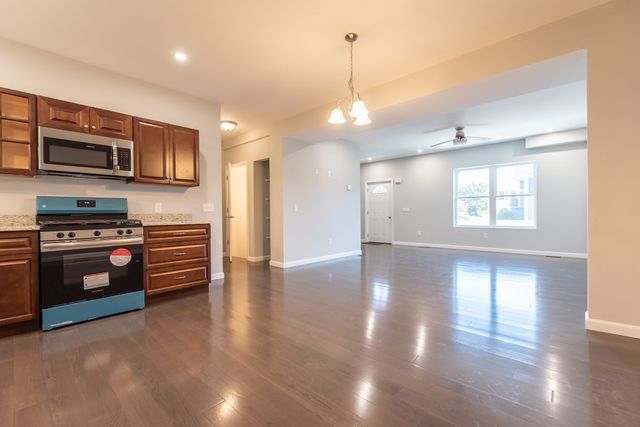 184 Avenue C -2, Woonsocket, RI 02895