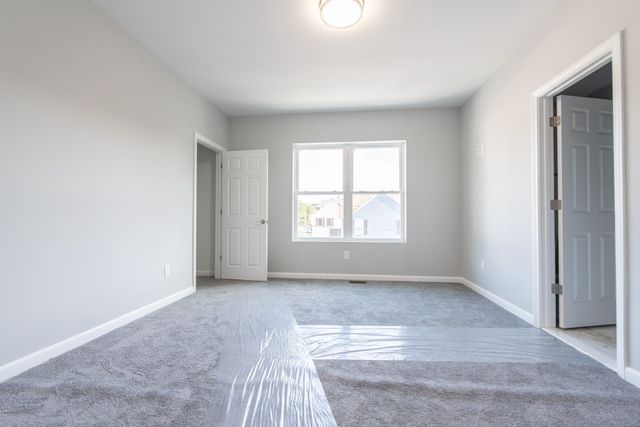 184 Avenue C -2, Woonsocket, RI 02895