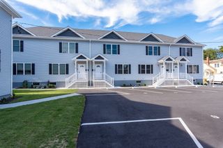 184 Avenue C -2, Woonsocket, RI 02895