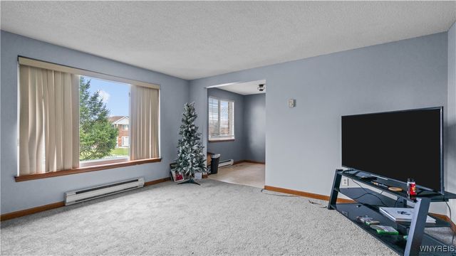 2721 Alder Creek Drive South, Wheatfield, NY 14120