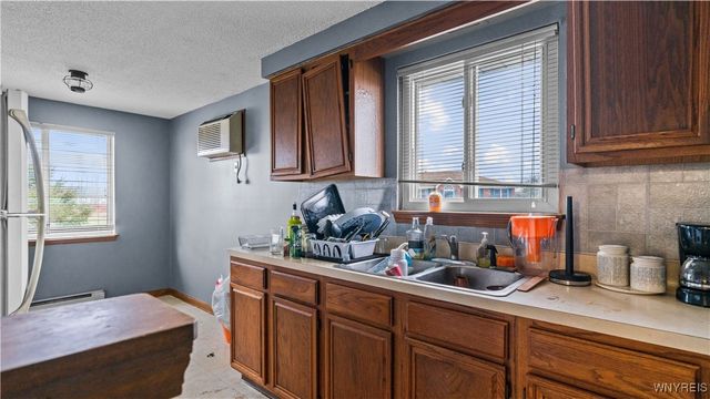 2721 Alder Creek Drive South, Wheatfield, NY 14120