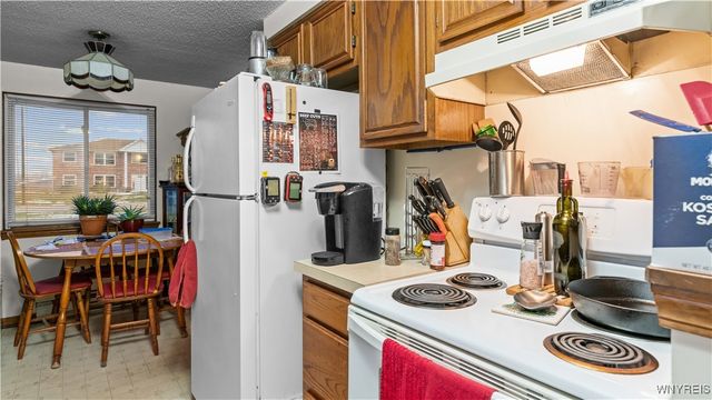 2721 Alder Creek Drive South, Wheatfield, NY 14120