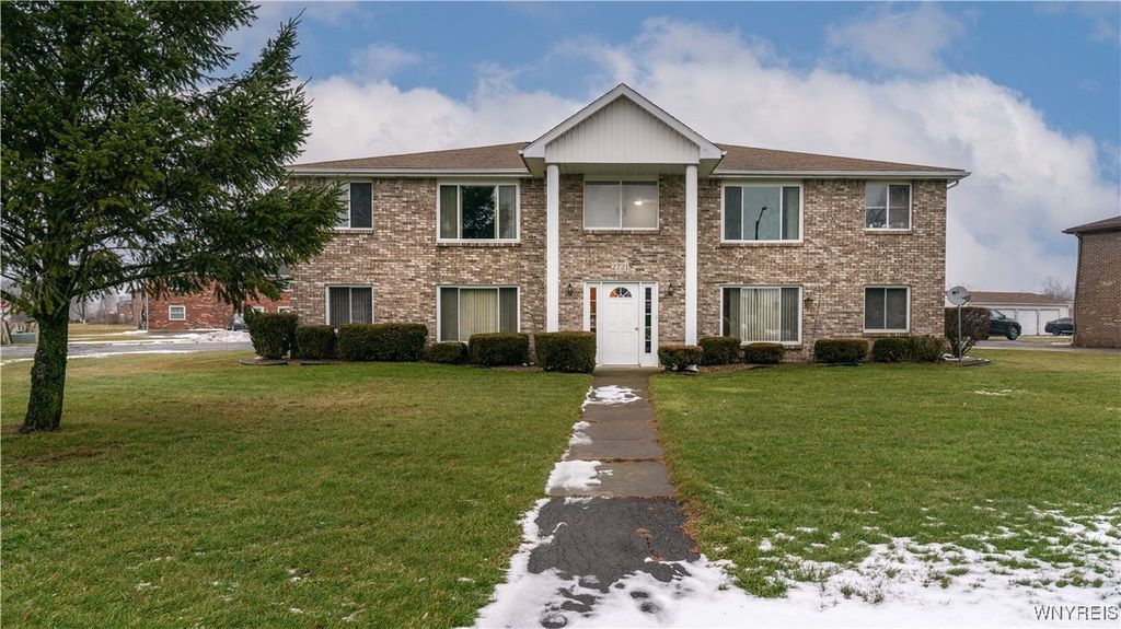 2721 Alder Creek Drive South, Wheatfield, NY 14120