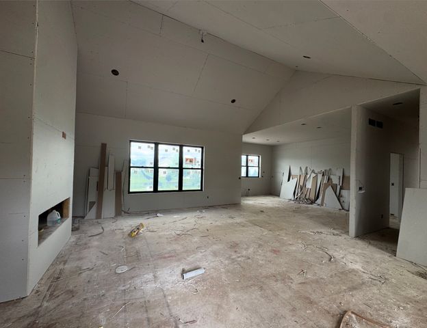 237 Mason Drive, Riverdale, IA 52722