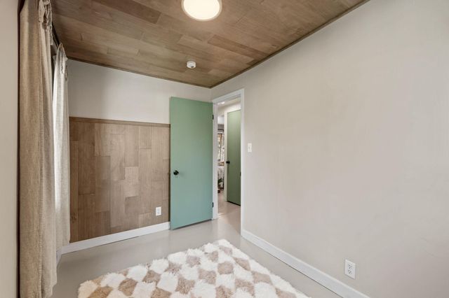 1009 Watson Avenue, Saint Paul, MN 55102
