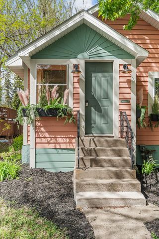 1009 Watson Avenue, Saint Paul, MN 55102