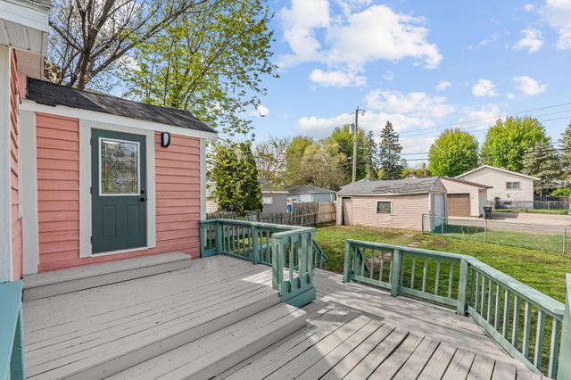 1009 Watson Avenue, Saint Paul, MN 55102