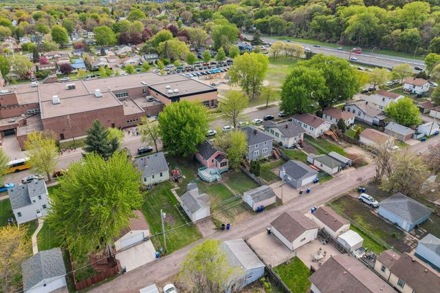 1009 Watson Avenue, Saint Paul, MN 55102