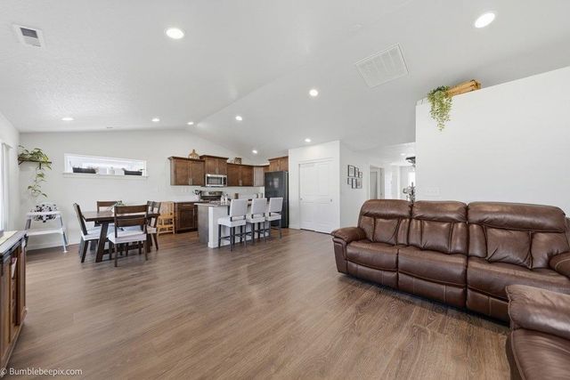 14705 E Caprio Ave, Spokane Valley, WA 99216