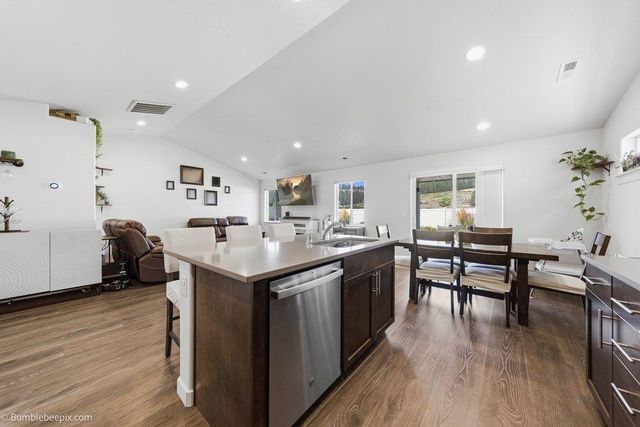 14705 E Caprio Ave, Spokane Valley, WA 99216