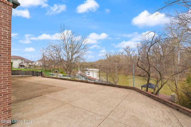 6205 River Rd, Prospect, KY 40059