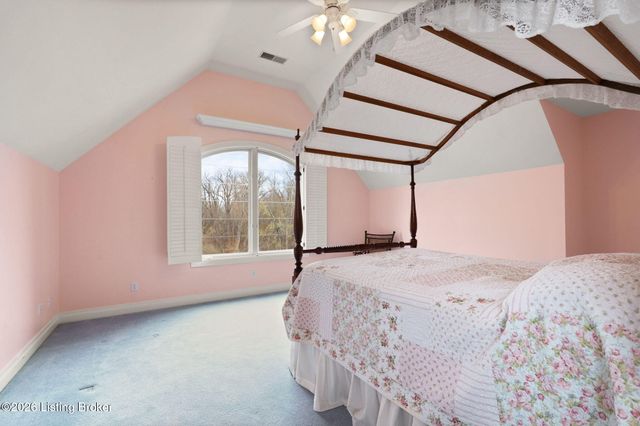 6205 River Rd, Prospect, KY 40059