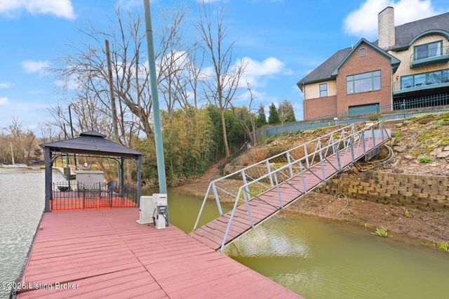 6205 River Rd, Prospect, KY 40059