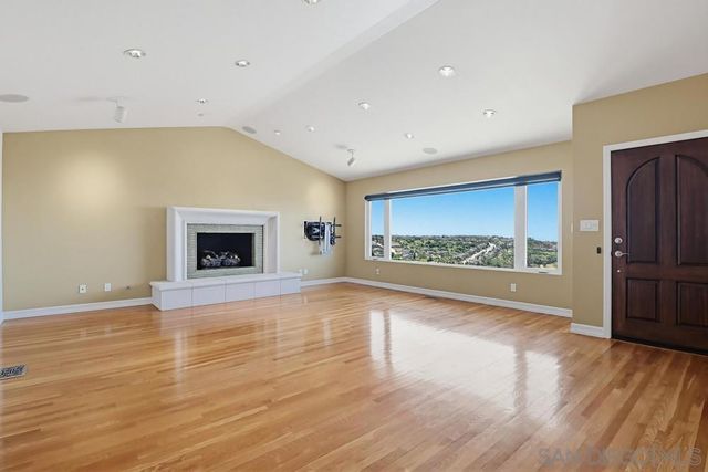 4303 Canterbury, La Mesa, CA 91941