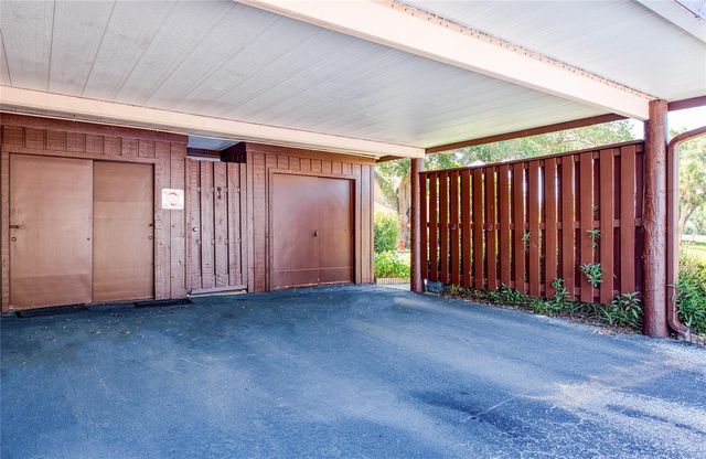 6305 PELICAN CREEK CROSSING D, St Petersburg, FL 33707