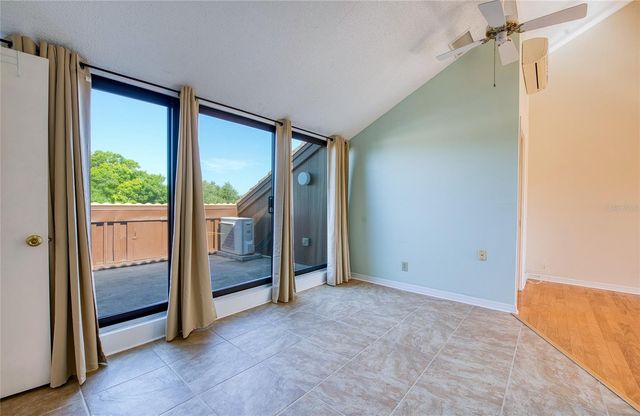 6305 PELICAN CREEK CROSSING D, St Petersburg, FL 33707