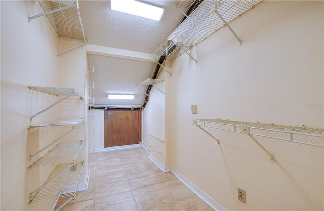 6305 PELICAN CREEK CROSSING D, St Petersburg, FL 33707
