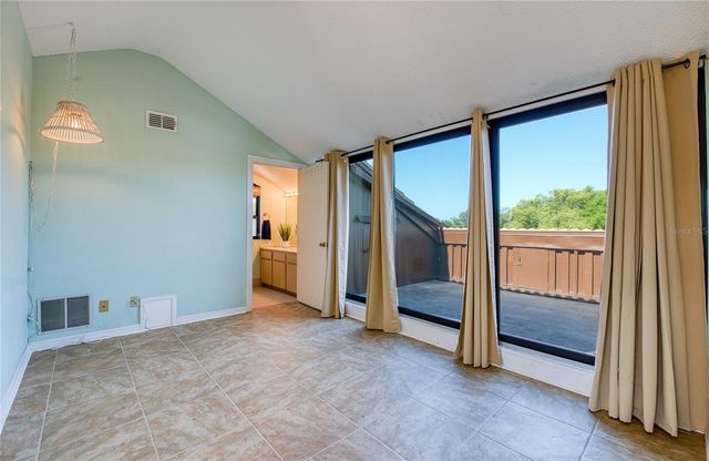 6305 PELICAN CREEK CROSSING D, St Petersburg, FL 33707