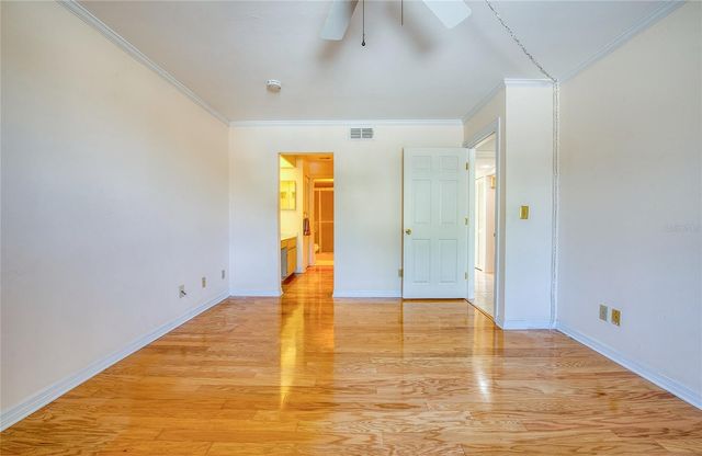 6305 PELICAN CREEK CROSSING D, St Petersburg, FL 33707