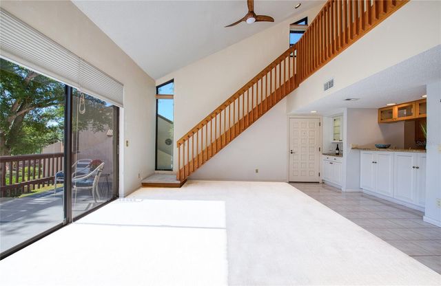 6305 PELICAN CREEK CROSSING D, St Petersburg, FL 33707