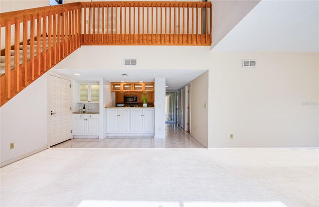 6305 PELICAN CREEK CROSSING D, St Petersburg, FL 33707