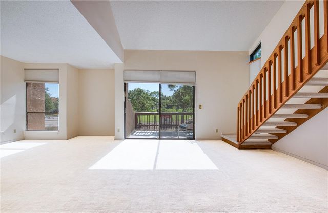 6305 PELICAN CREEK CROSSING D, St Petersburg, FL 33707