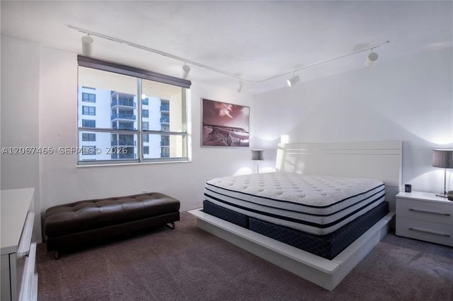 10185 Collins Ave 1416, Bal Harbour, FL 33154