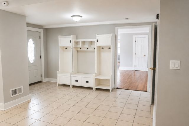 14 Patterson St, Boston, MA 02124